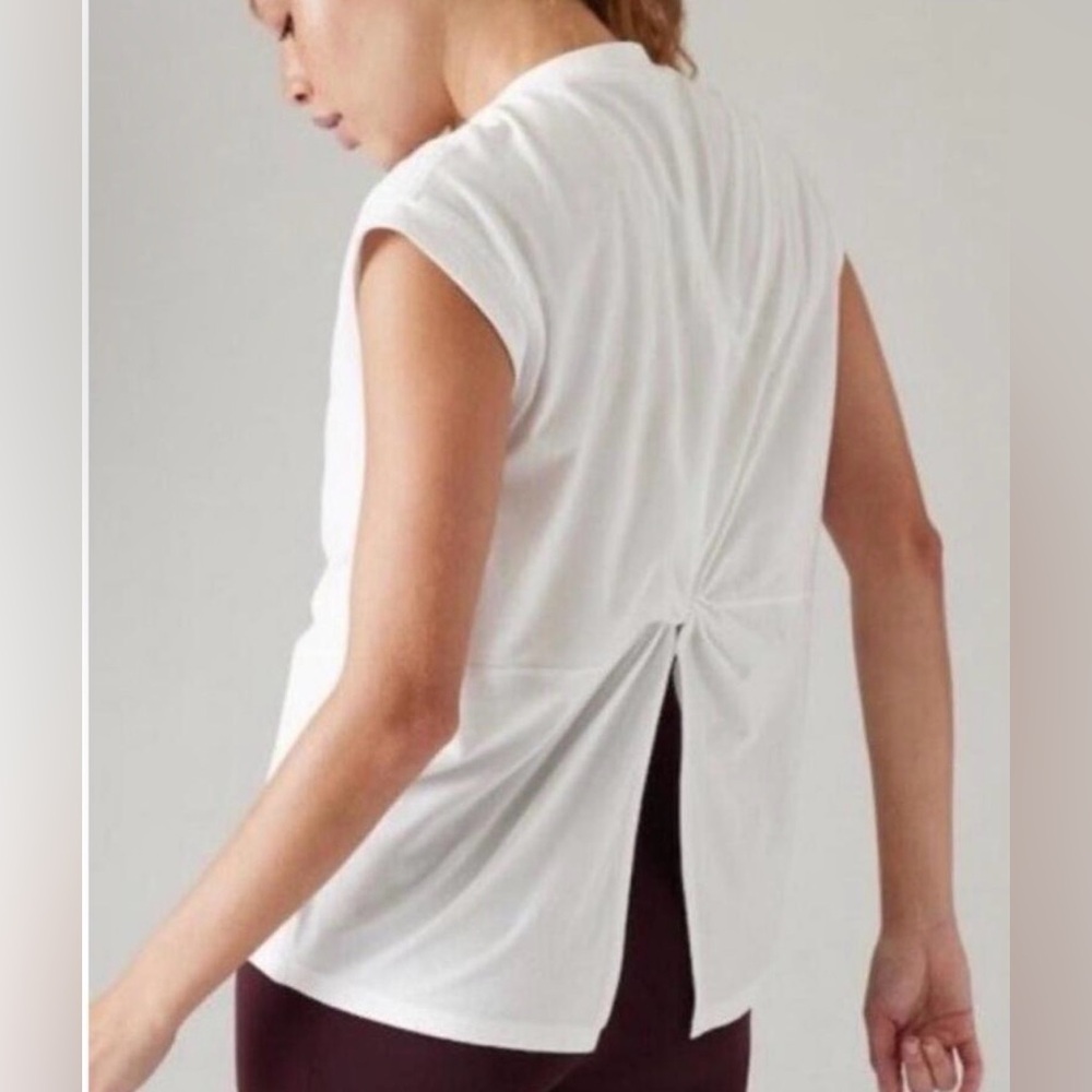 Athleta Outbound Twist back V-neck Tee